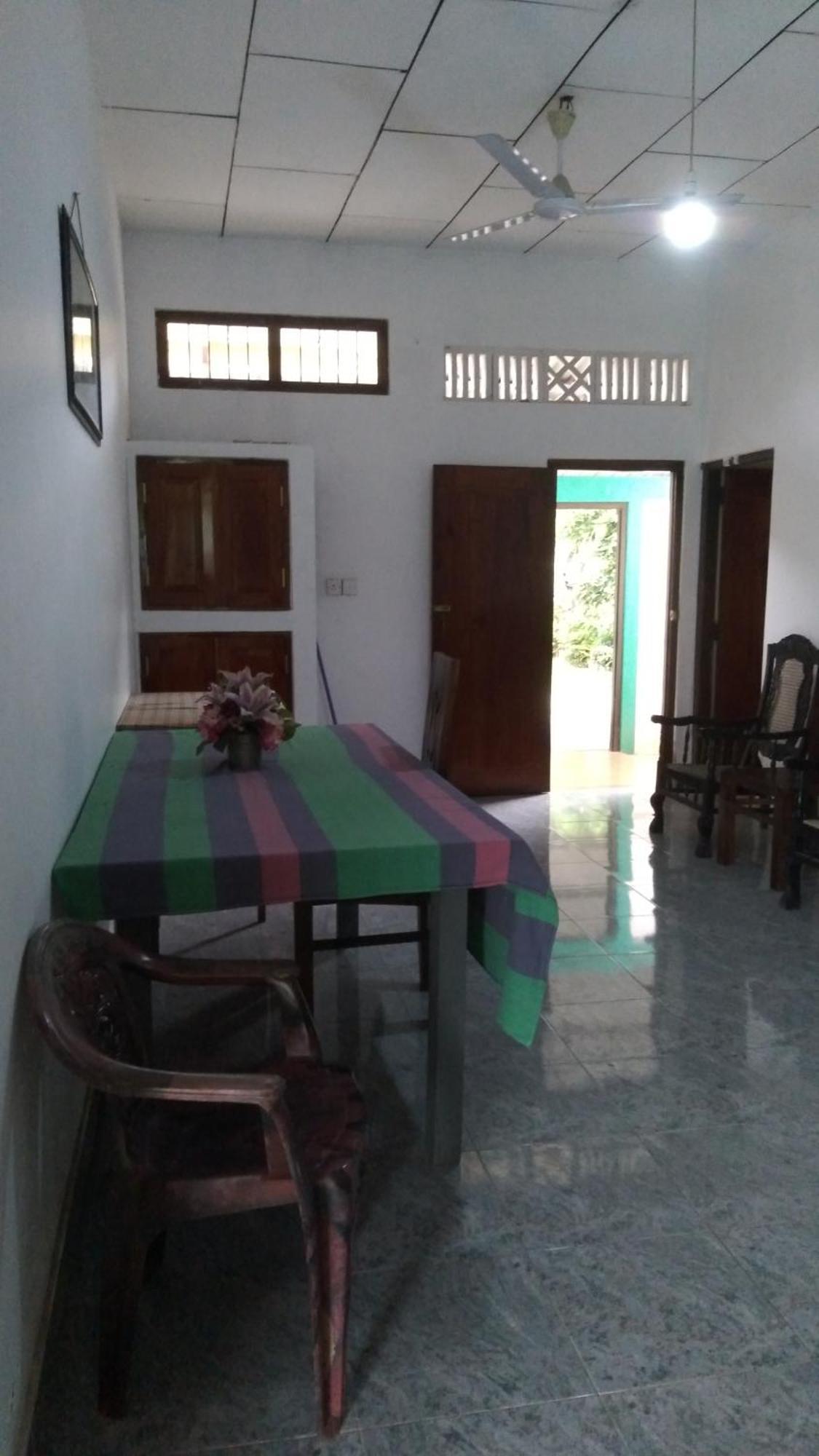Ch Rooms - Transit Airport Negombo Exterior photo